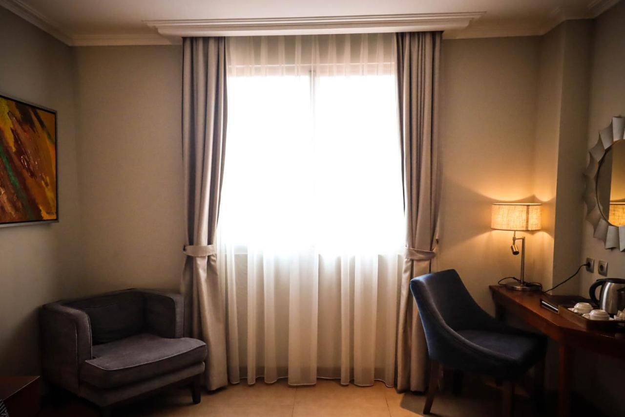 Sotis Hotel Kemang, Jakarta Exterior photo